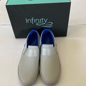Infinity light grey surf slip on